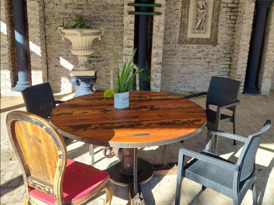 Art And Soul Restaurant, Accommodation, French Bar And Art Gallery Parys Dış mekan fotoğraf